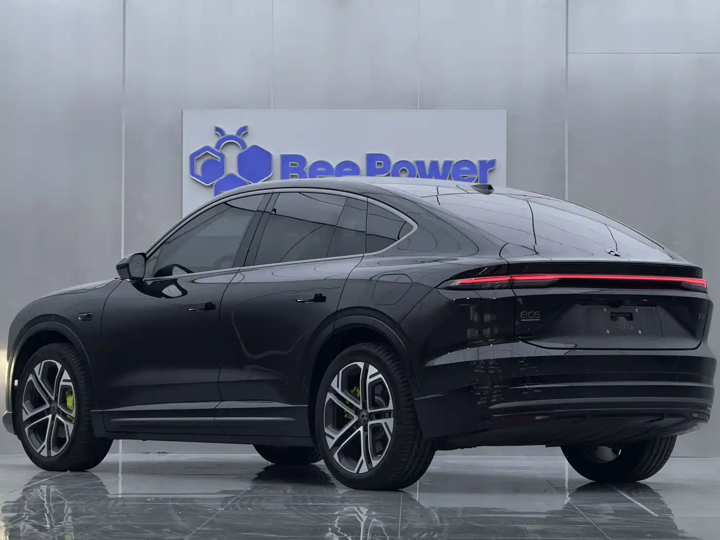 Фото 8 - NIO EC6