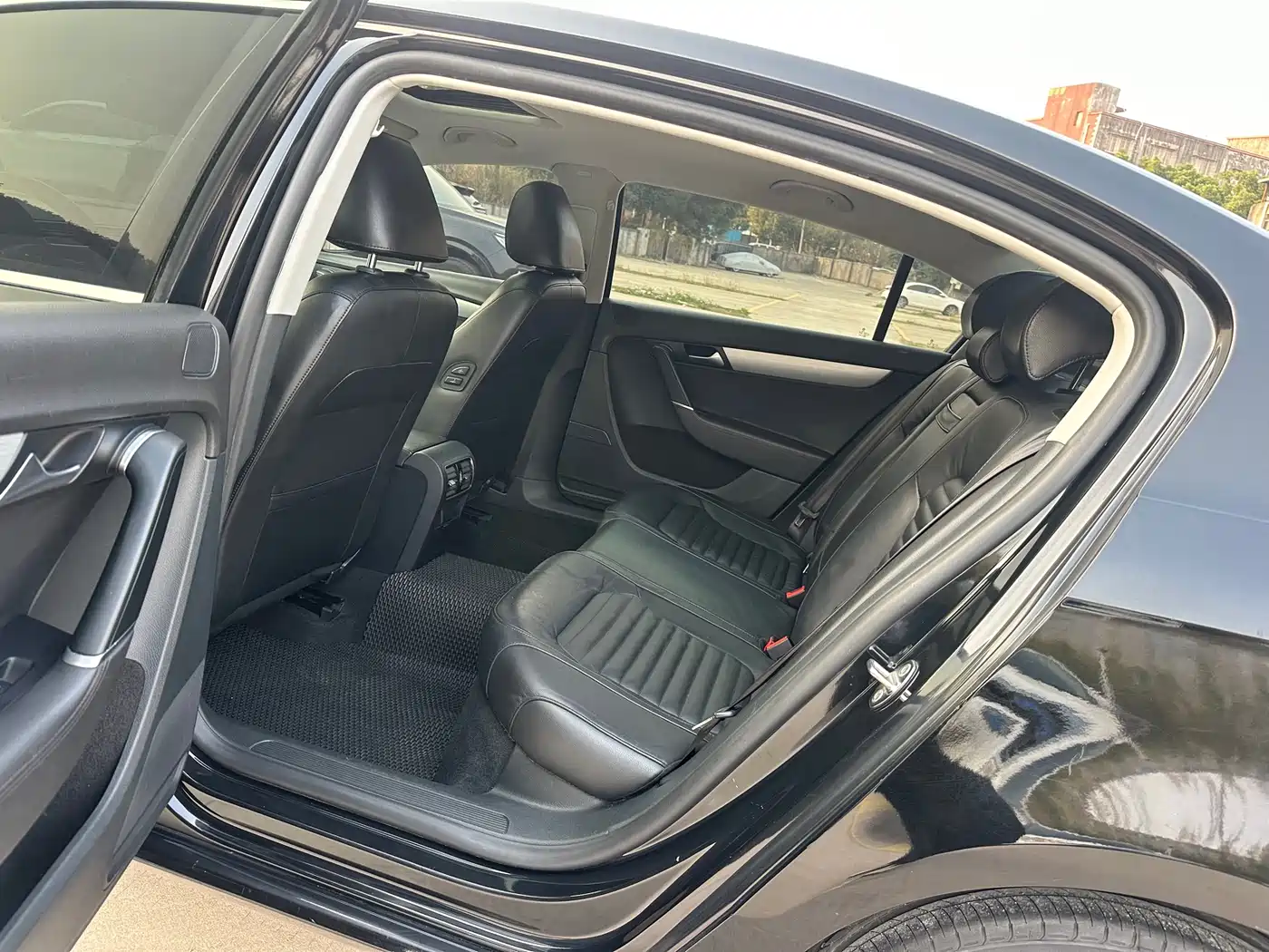 Volkswagen Magotan 2015 1.8TSI Leading фото 9