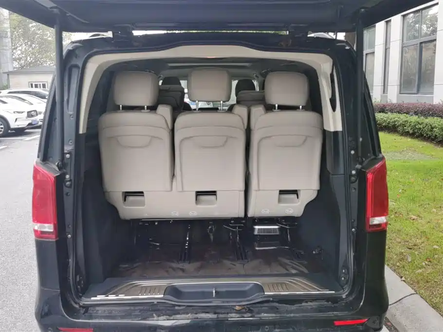 MERCEDES-BENZ V CLASS