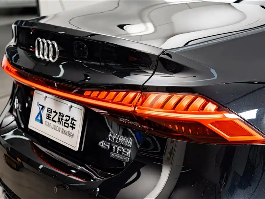 Audi A7L 2024 45 TFSI quattro Premium Luxury фото 9