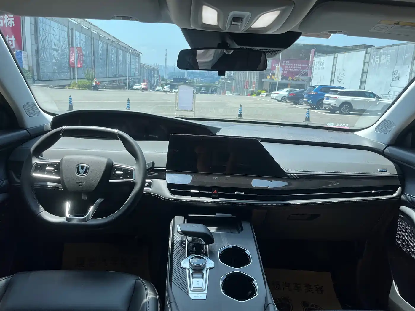 Changan UNI-K 2024 2024 2.0T FWD Global Edition