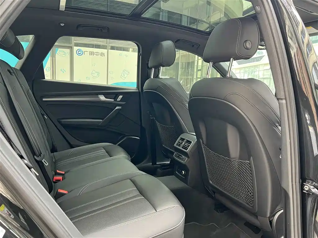 Audi Q5L 2023 40T Luxury Dynamic фото 11