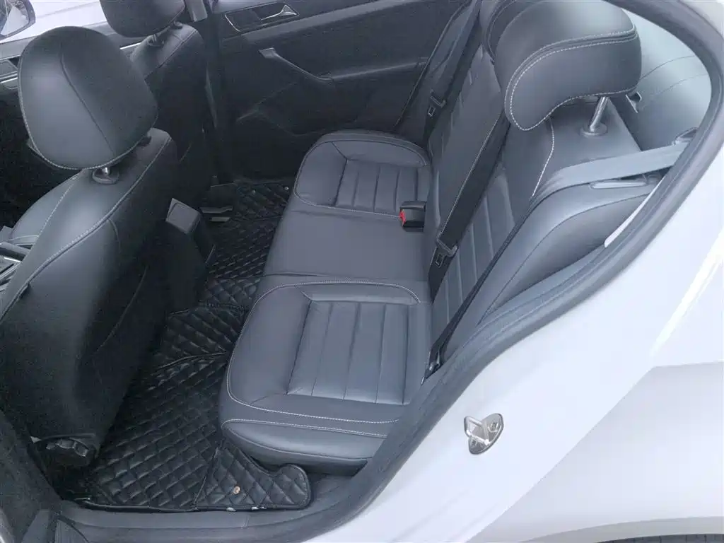 Volkswagen Lavida 2017 1.6L Automatic Comfort Edition фото 17
