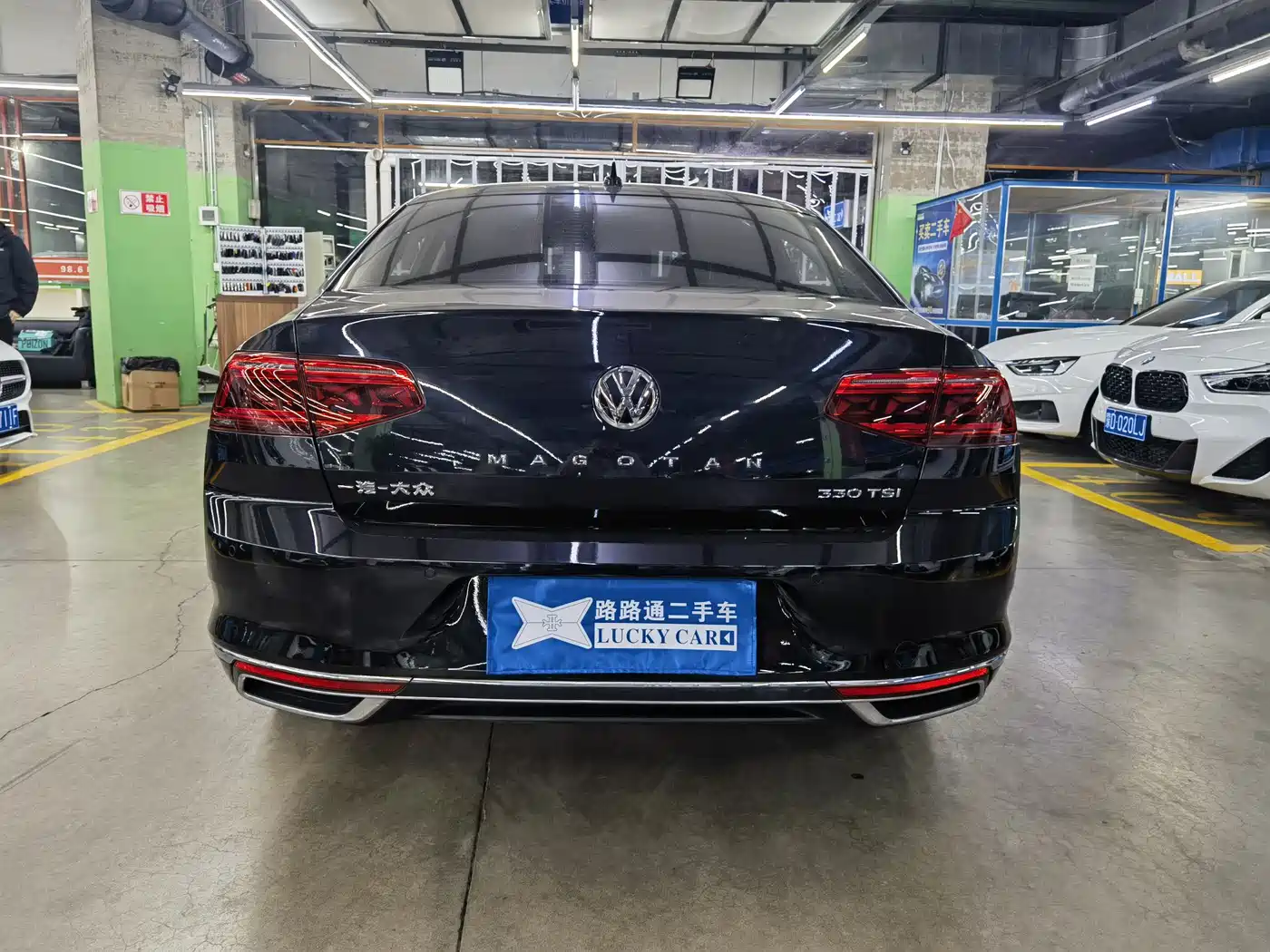 Volkswagen Magotan 2020 330TSI DSG Luxury фото 5