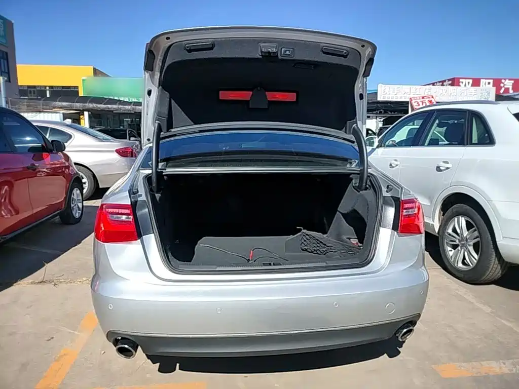 Фото 19 - Audi A6L