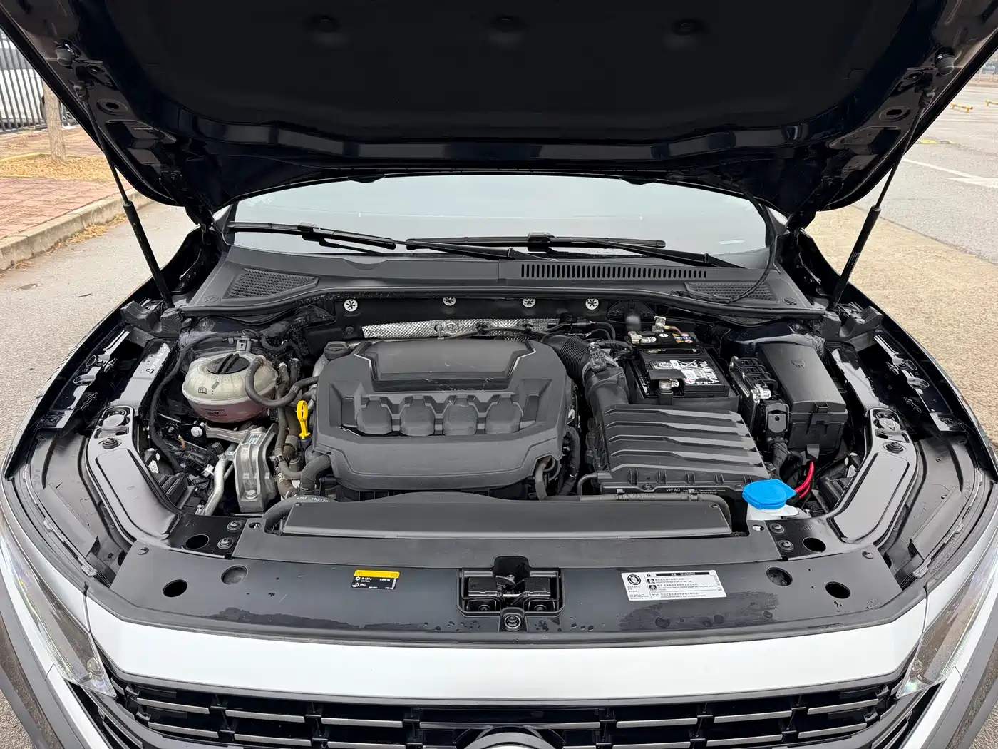 Volkswagen Passat 2024 330TSI Elite Edition фото 36
