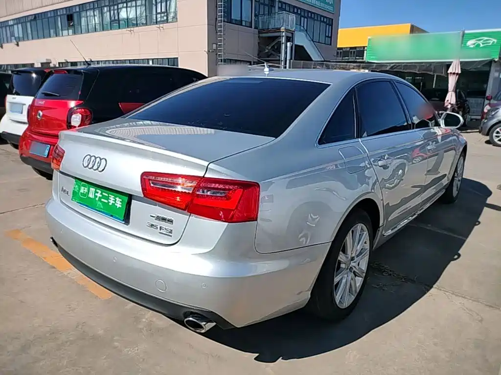 Фото 7 - Audi A6L