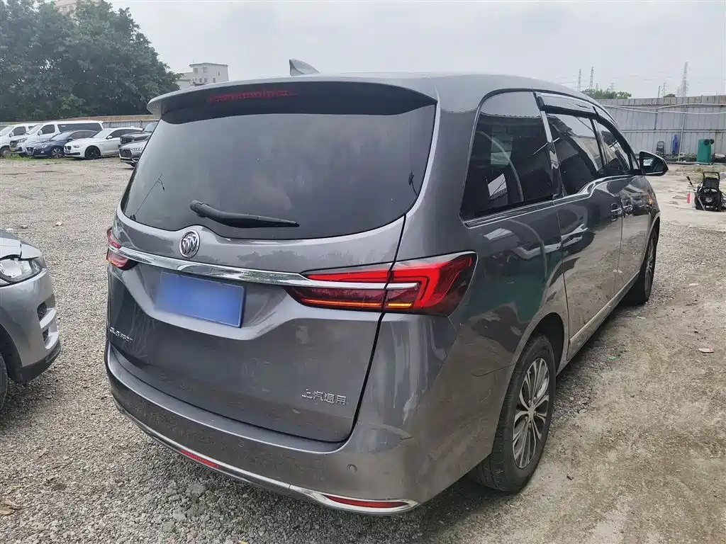 BUICK GL8