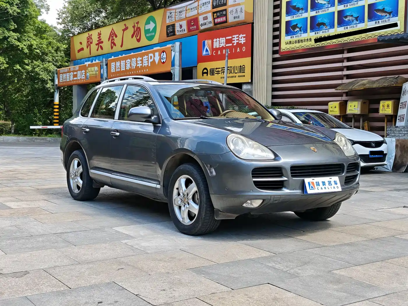Porsche Cayenne 2006 Cayenne S 4.5L AT фото 4