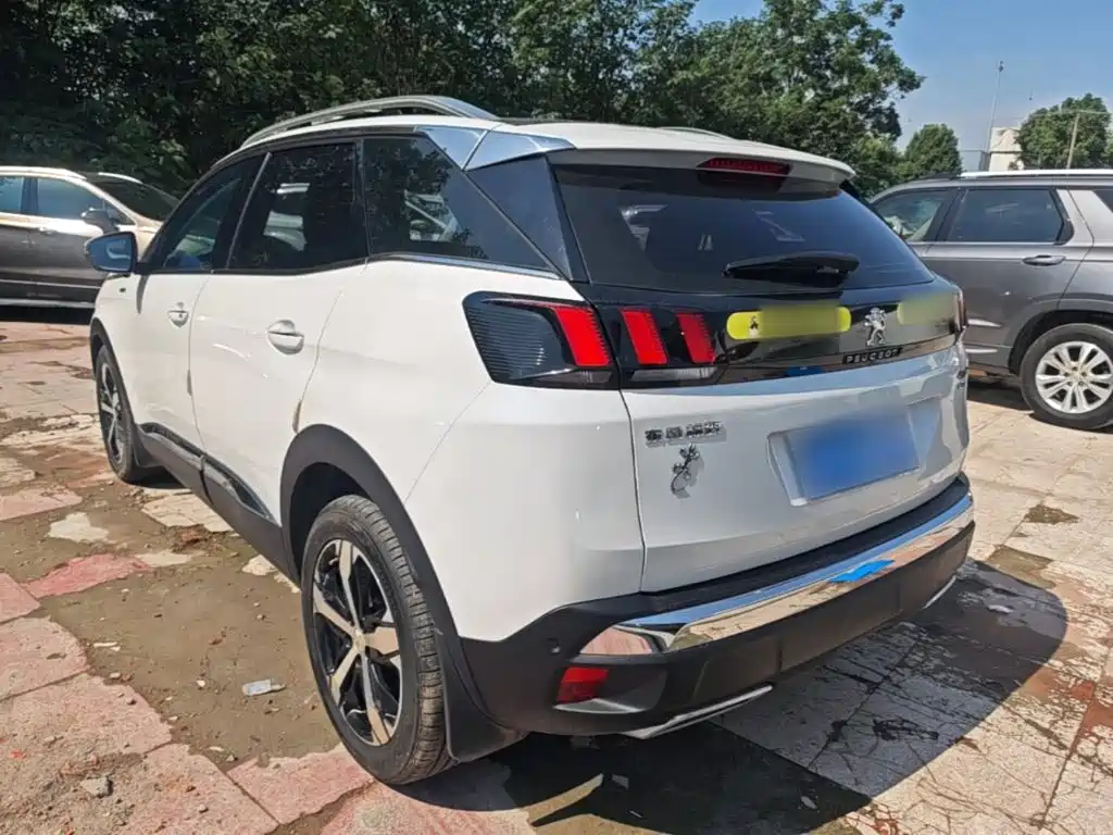 صورة 5 - Peugeot 4008