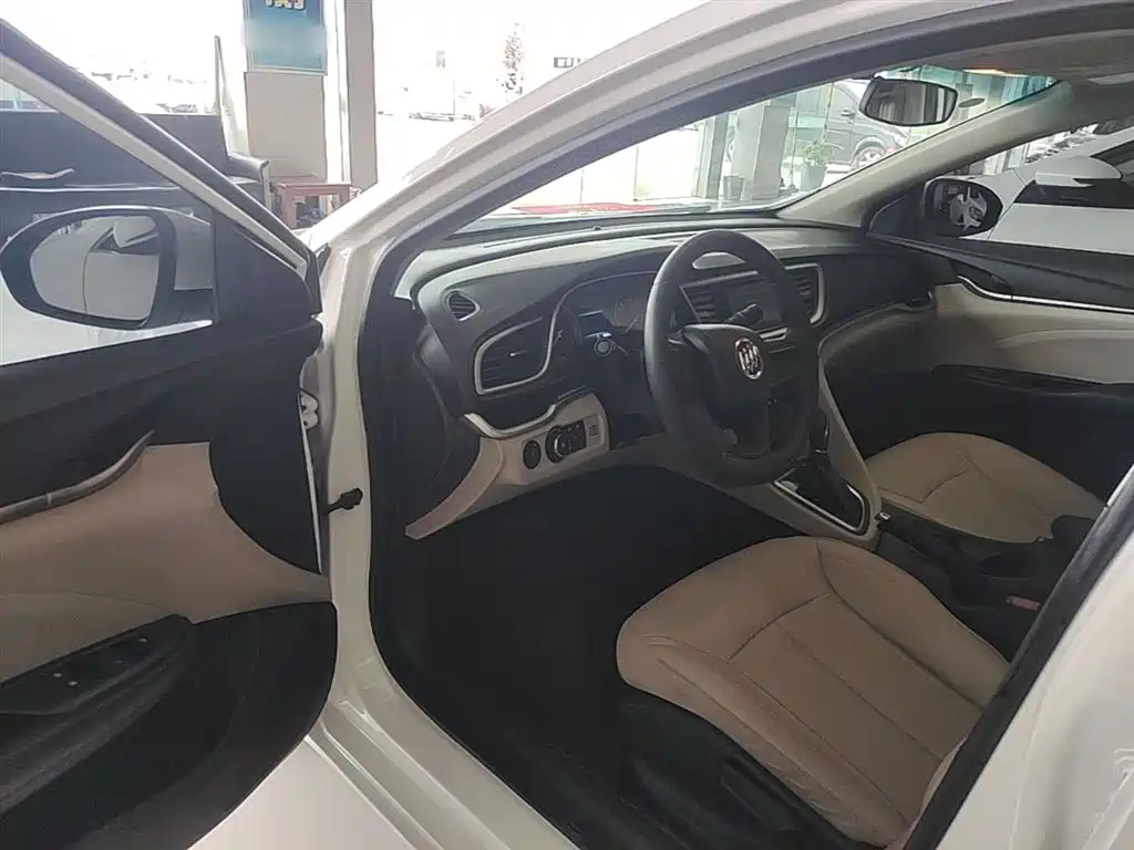 Buick Excelle 2021 Exemplar 1.5L Auto Elite фото 16