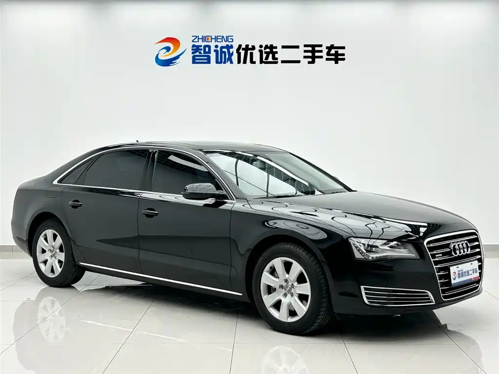 Audi A8 2013 A8L 45 TFSI quattro Luxury фото 3