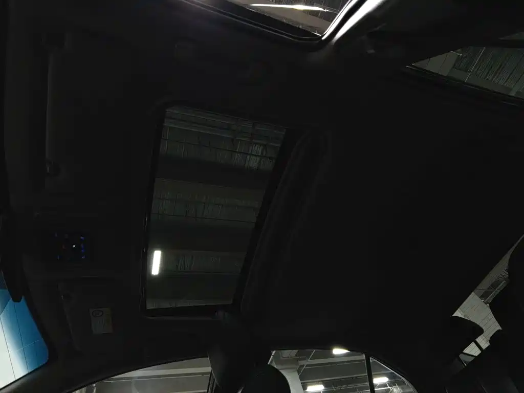 صورة 14 - Toyota Camry