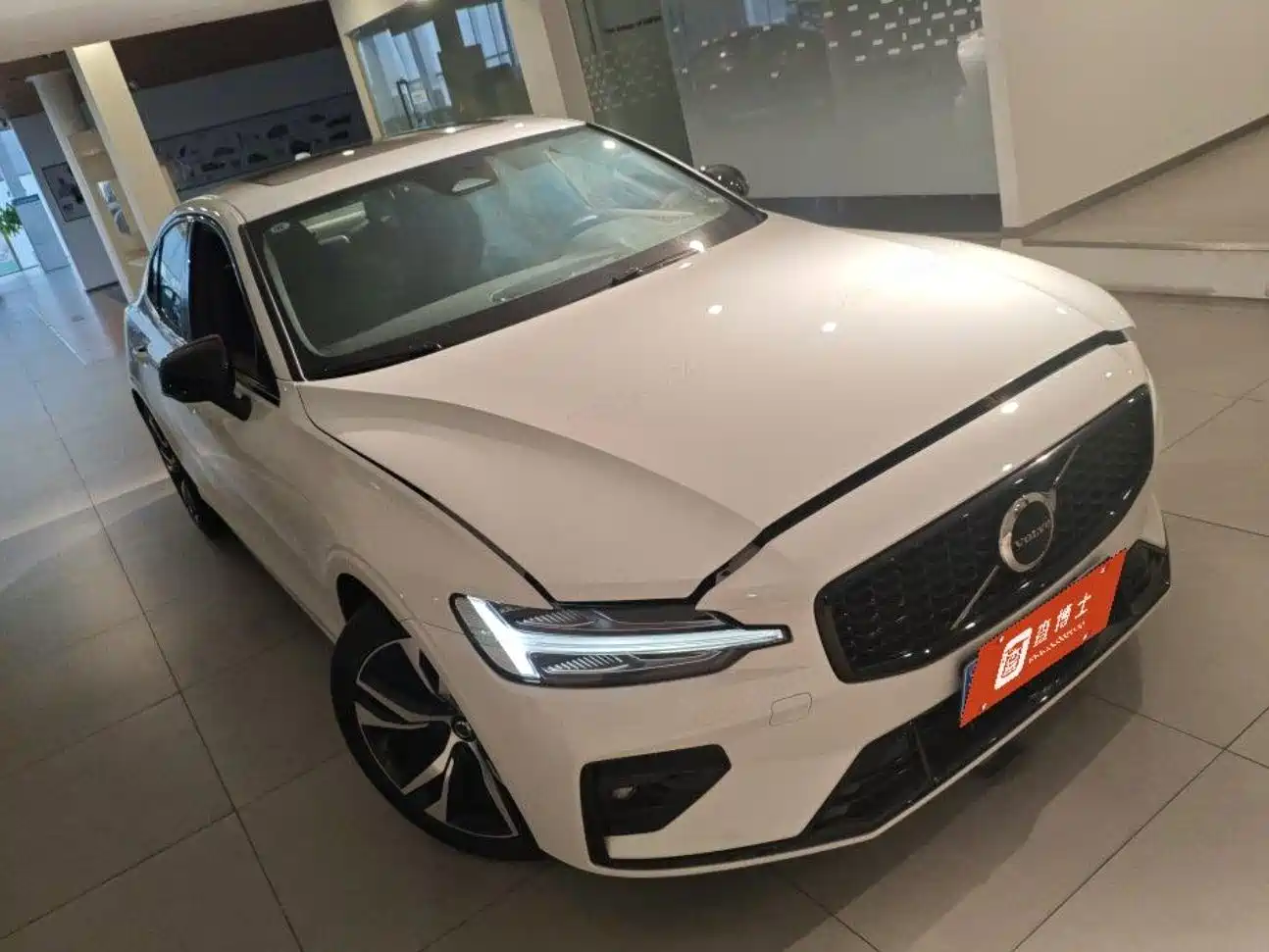 Volvo S60 2024 2025 B5 Elegance Sport Edition