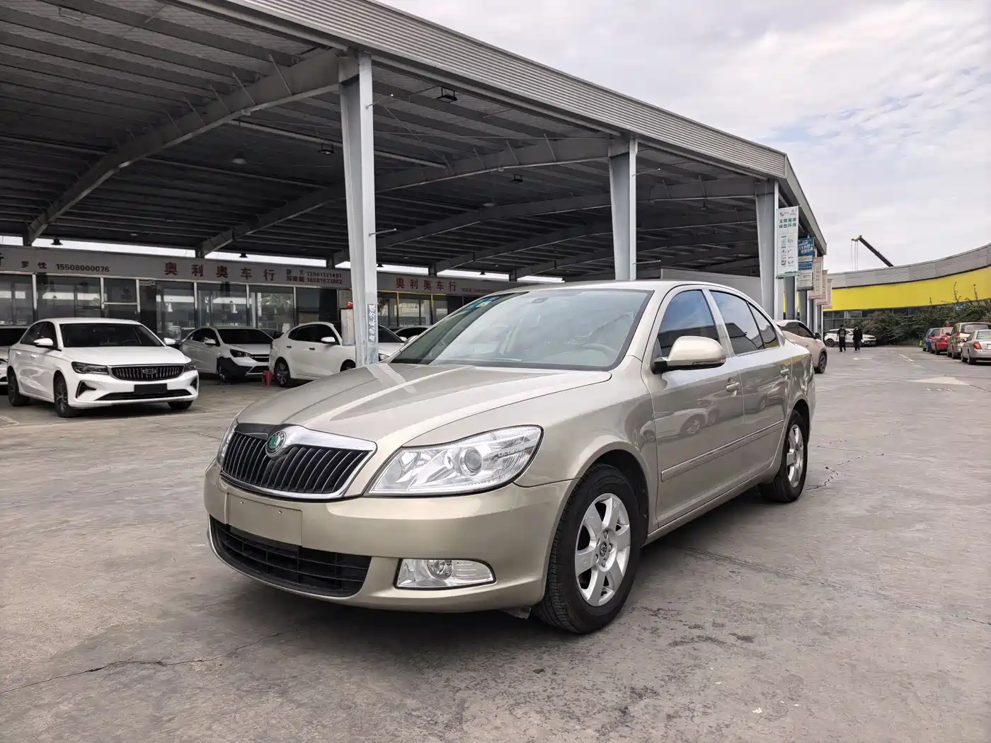 Škoda Octavia 2012 1.6L Manual Yijun Edition
