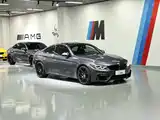 Photo 3 - BMW M4