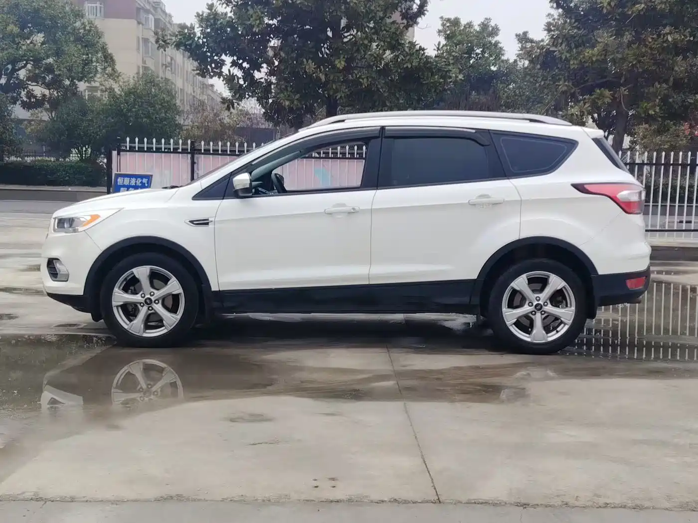 Фото 3 - Ford Kuga