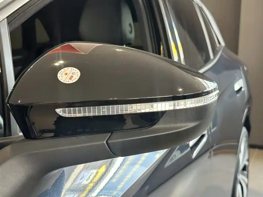 VOLKSWAGEN ID.4 CROZZ