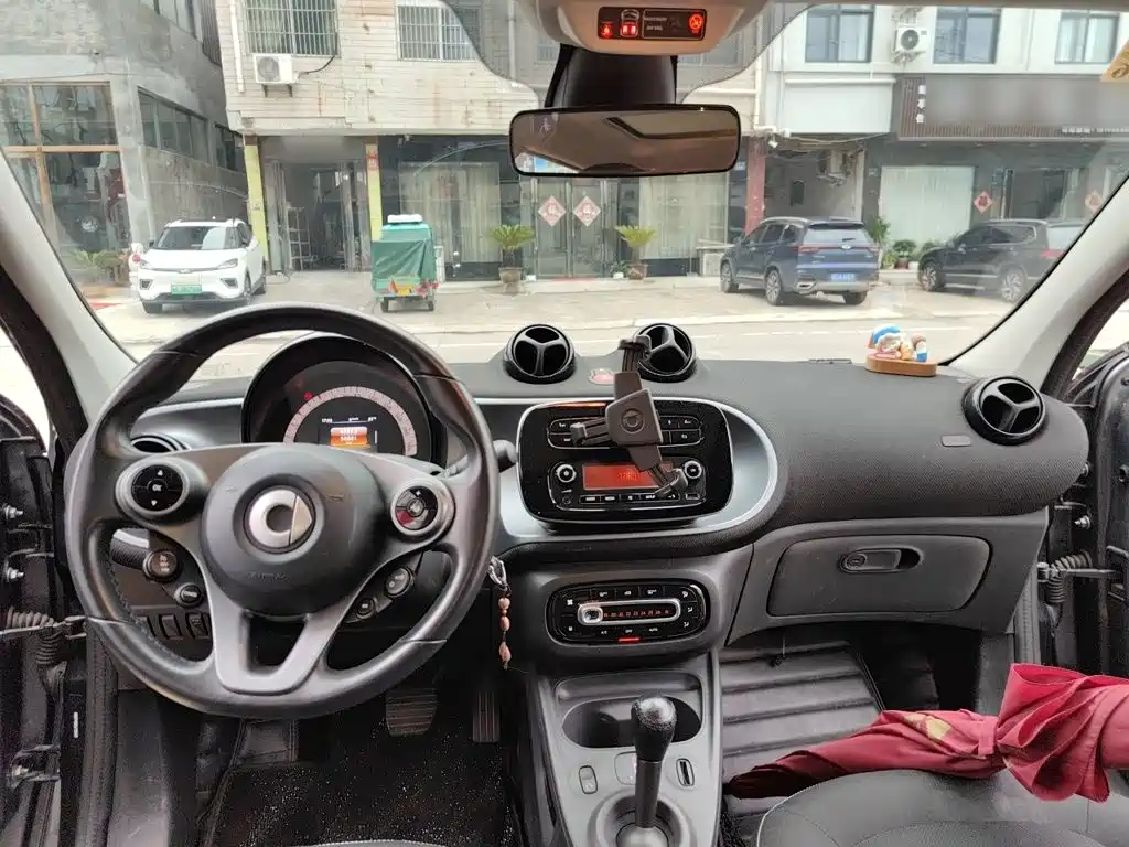 smart forfour 2018 2018 1.0L 52kW Passion Edition