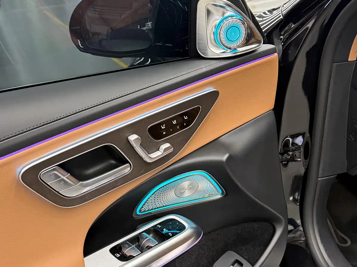 Mercedes-Benz E-Class 2025 E 300 L Luxury фото 7