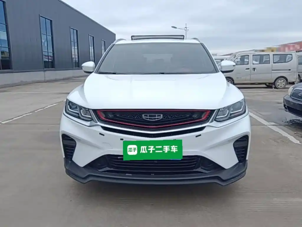 Фото 3 - Geely Binyue