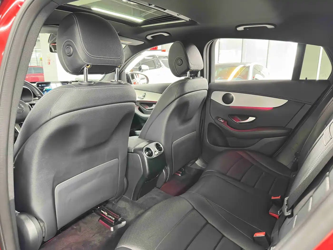 Mercedes-Benz GLC Coupe 2020 GLC 260 4MATIC Coupe SUV фото 20
