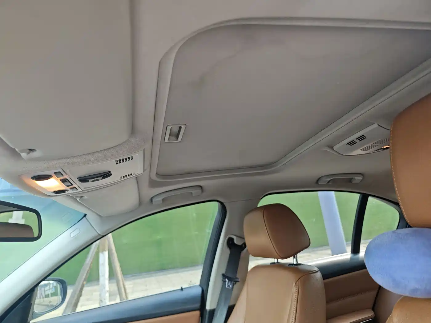 BMW 3 Series (Import) 2010 325i Luxury фото 11
