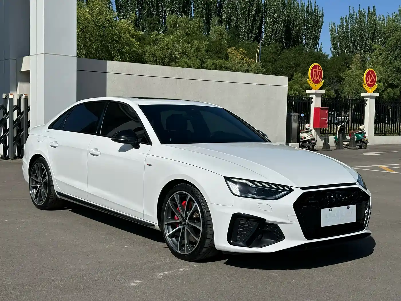 Фото 3 - Audi A4L