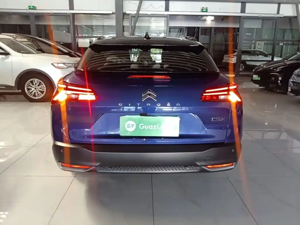Citroën Versailles C5 X 2023 2021 1.6T Momentum Extraordinary