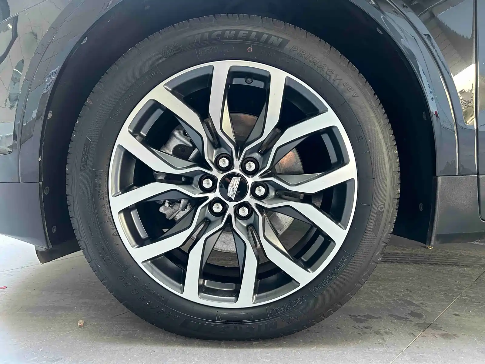 Photo 3 - Cadillac XT5
