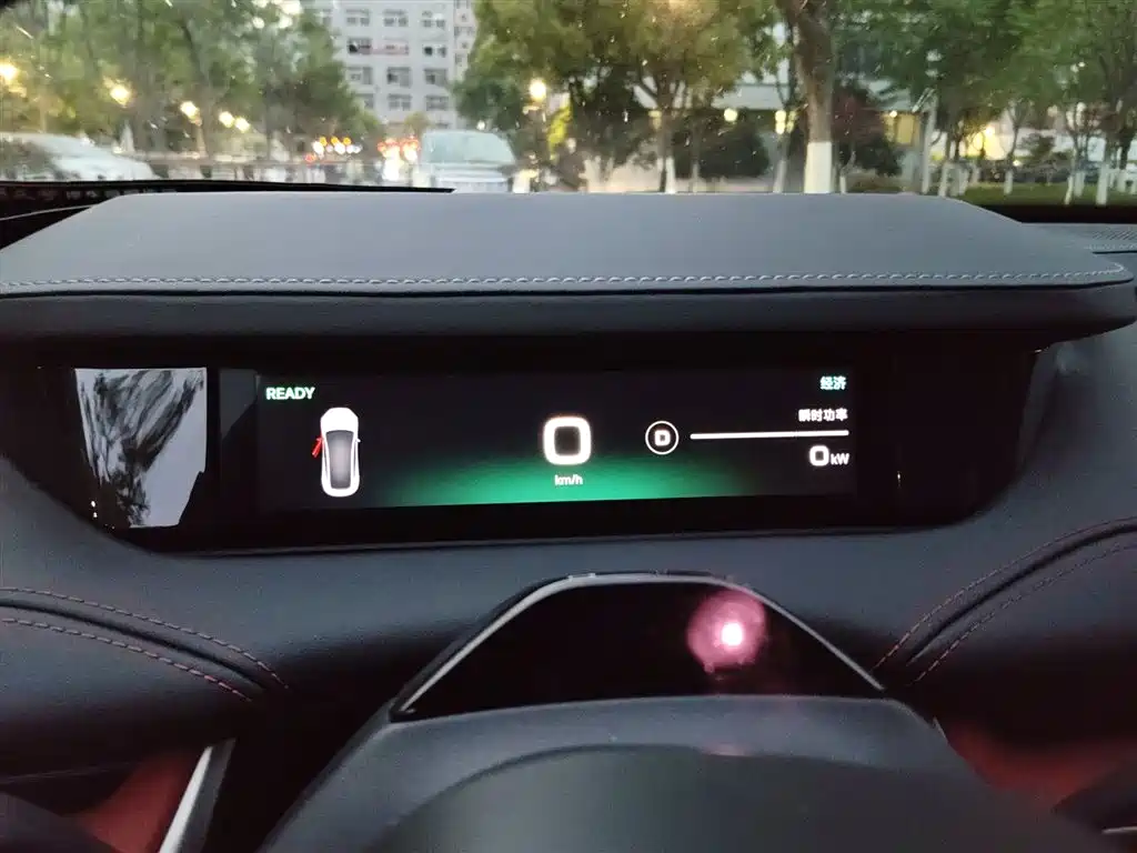 Xiaomi Auto Xiaomi SU7 2024 AWD Extended Range Advanced Smart Driving Max Edition фото 4