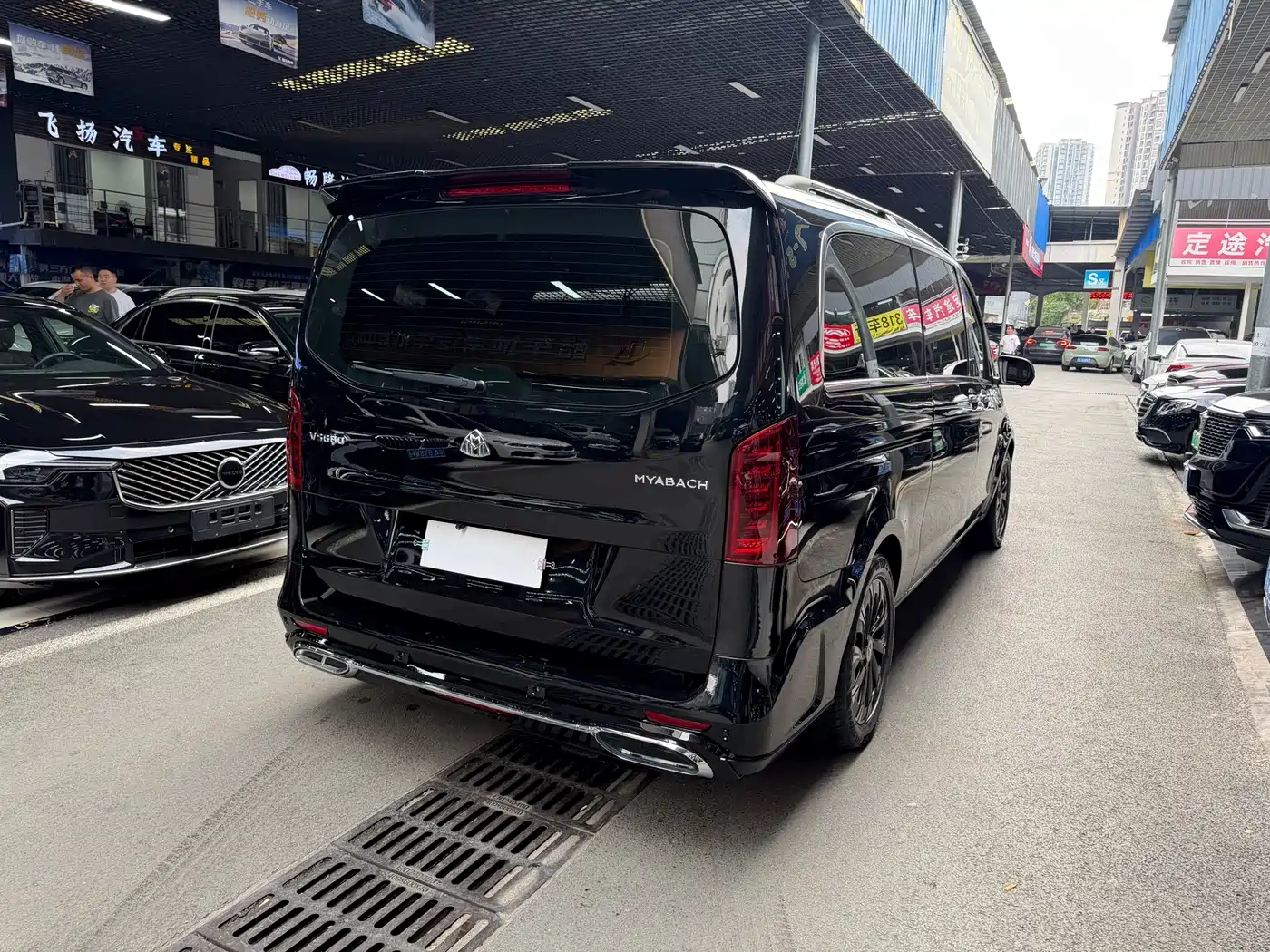 Mercedes-Benz Vito 2023 2.0T Elite 7-Seater фото 8