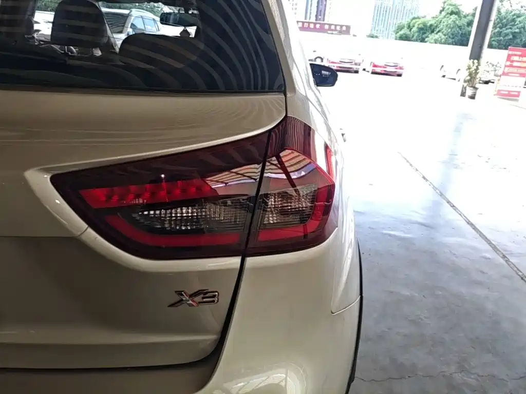 Geely Vision X3 2021 2020 1.5L CVT Elite
