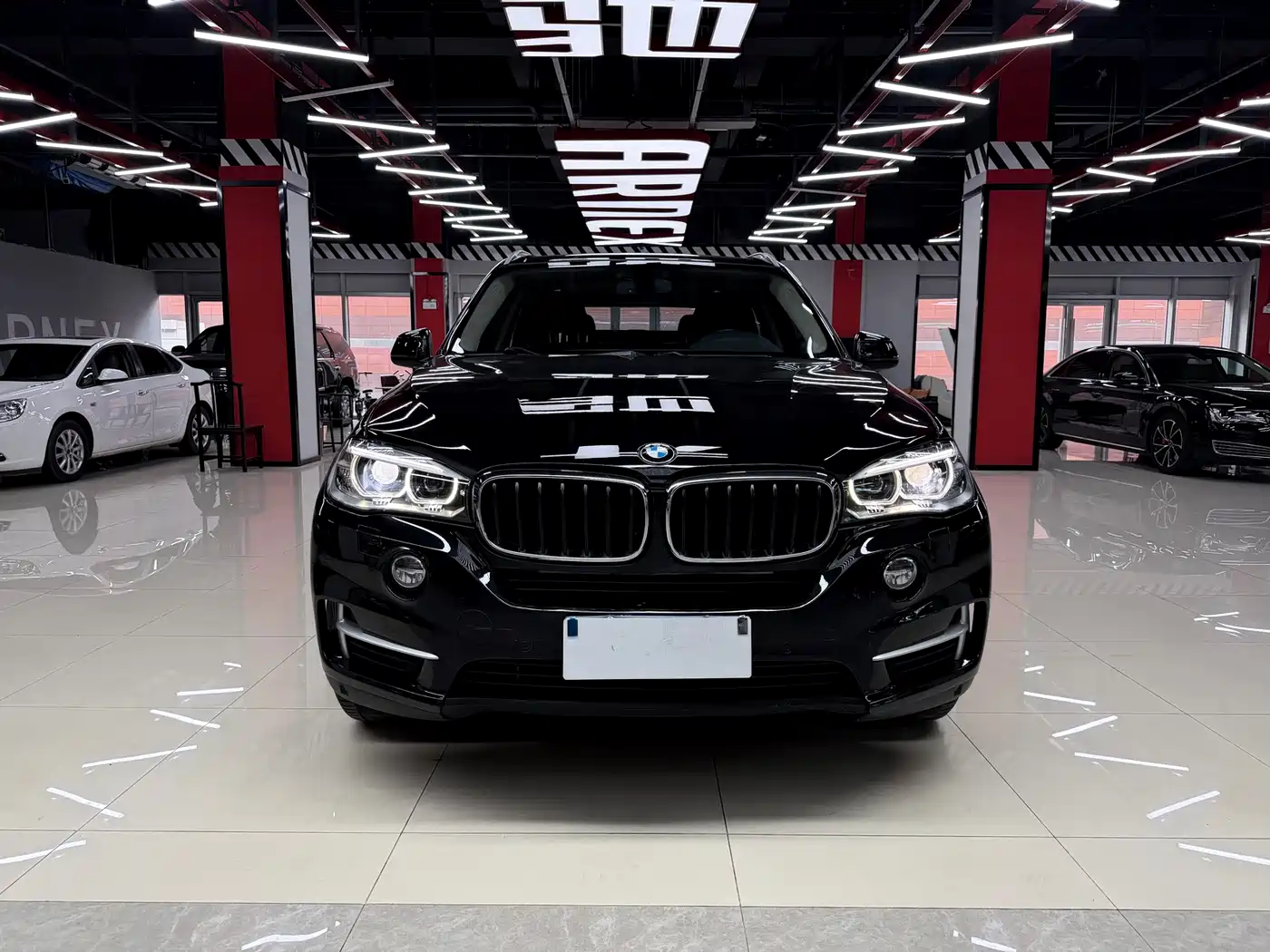 BMW X5 (Import) 2015 Model xDrive35i China Limited Edition фото 2