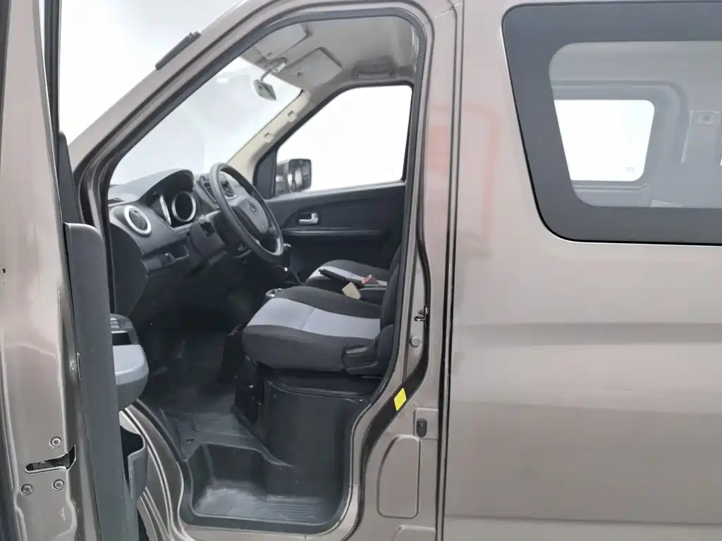 Changan Kaicheng Changan Ruixing M60 2021 2020 Model 1.5L Standard China VI 6 Seats DAM15KR
