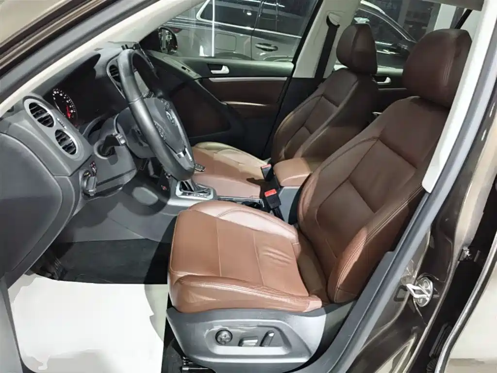 Volkswagen Tiguan 2015 1.8TSI Automatic 2WD Highline фото 15