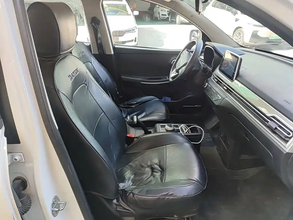 Dayun Yuehu 2023 2022 30.66kWh 2WD Standard Edition