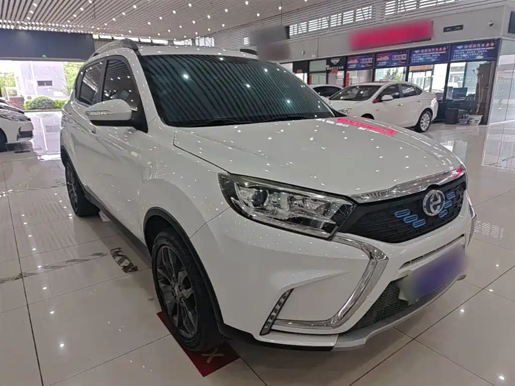 JIANGLING GROUP NEW ENERGY Easy to EX5