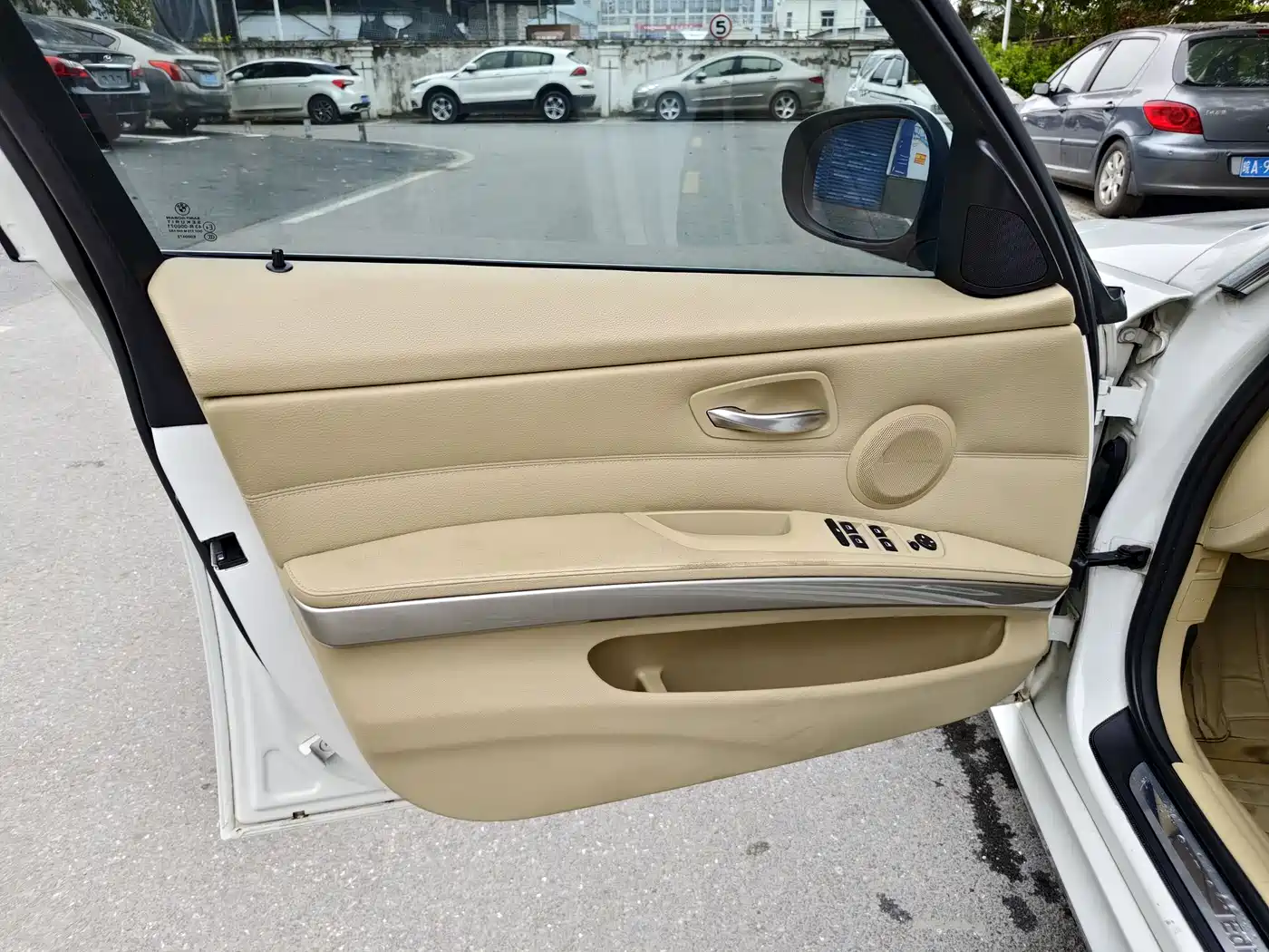 BMW 3 Series 2011 320i Fashion фото 13