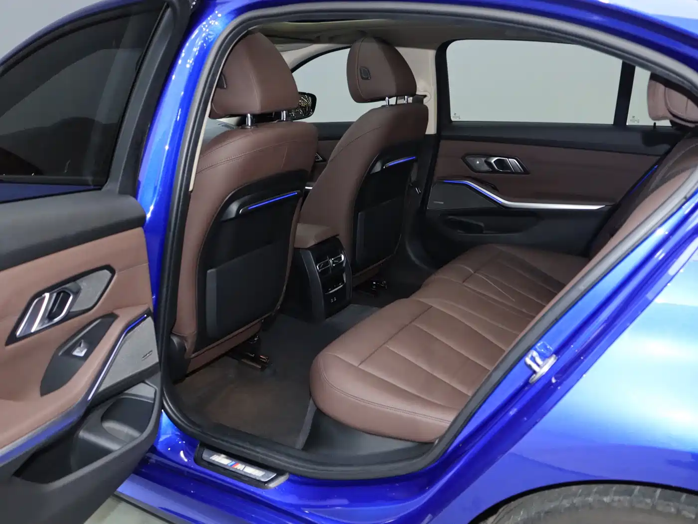 BMW 3 Series 2020 325Li M Sport Black Night Package фото 15