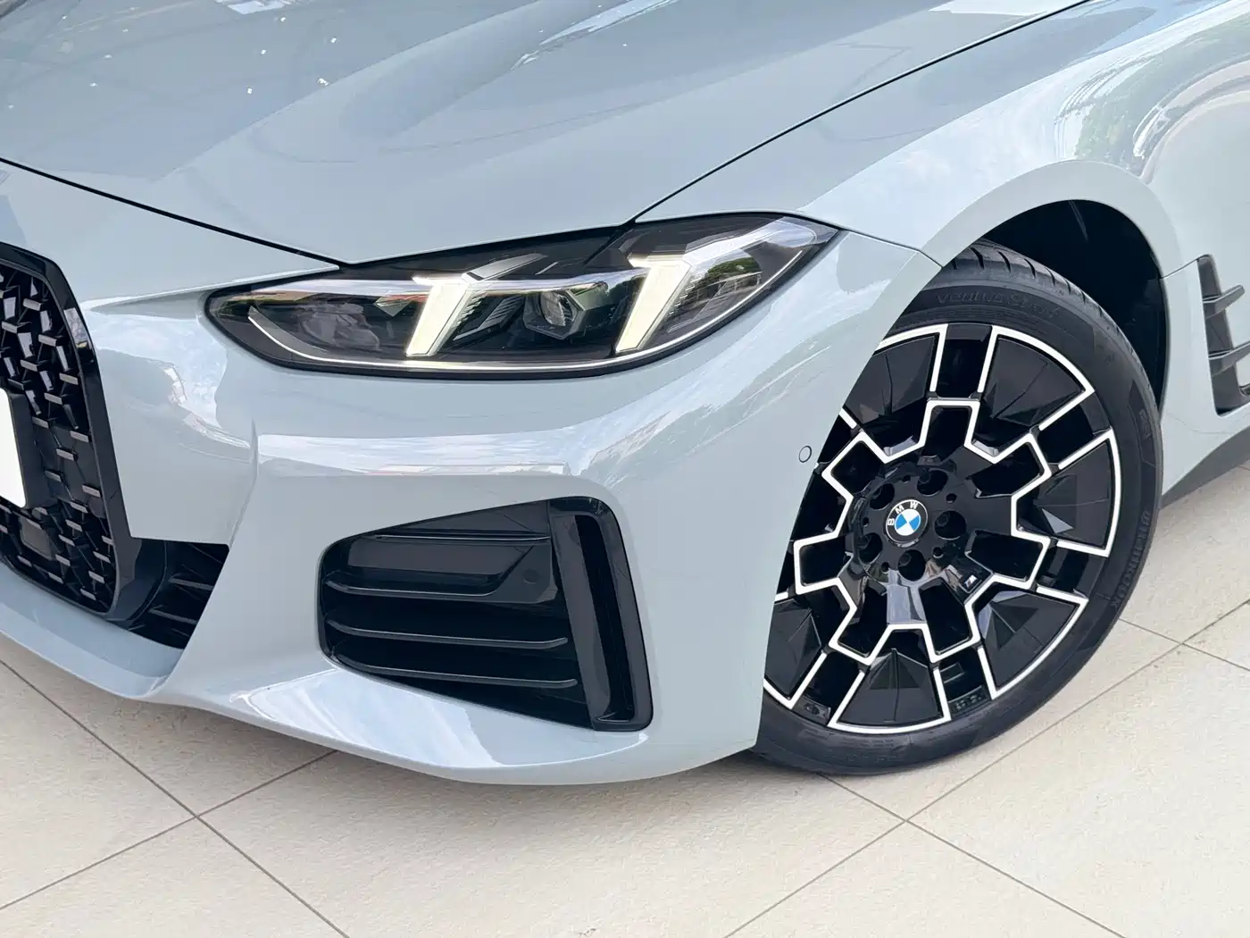 BMW 4 Series 2024 430i Gran Coupe M Sport Shadowline Package фото 6