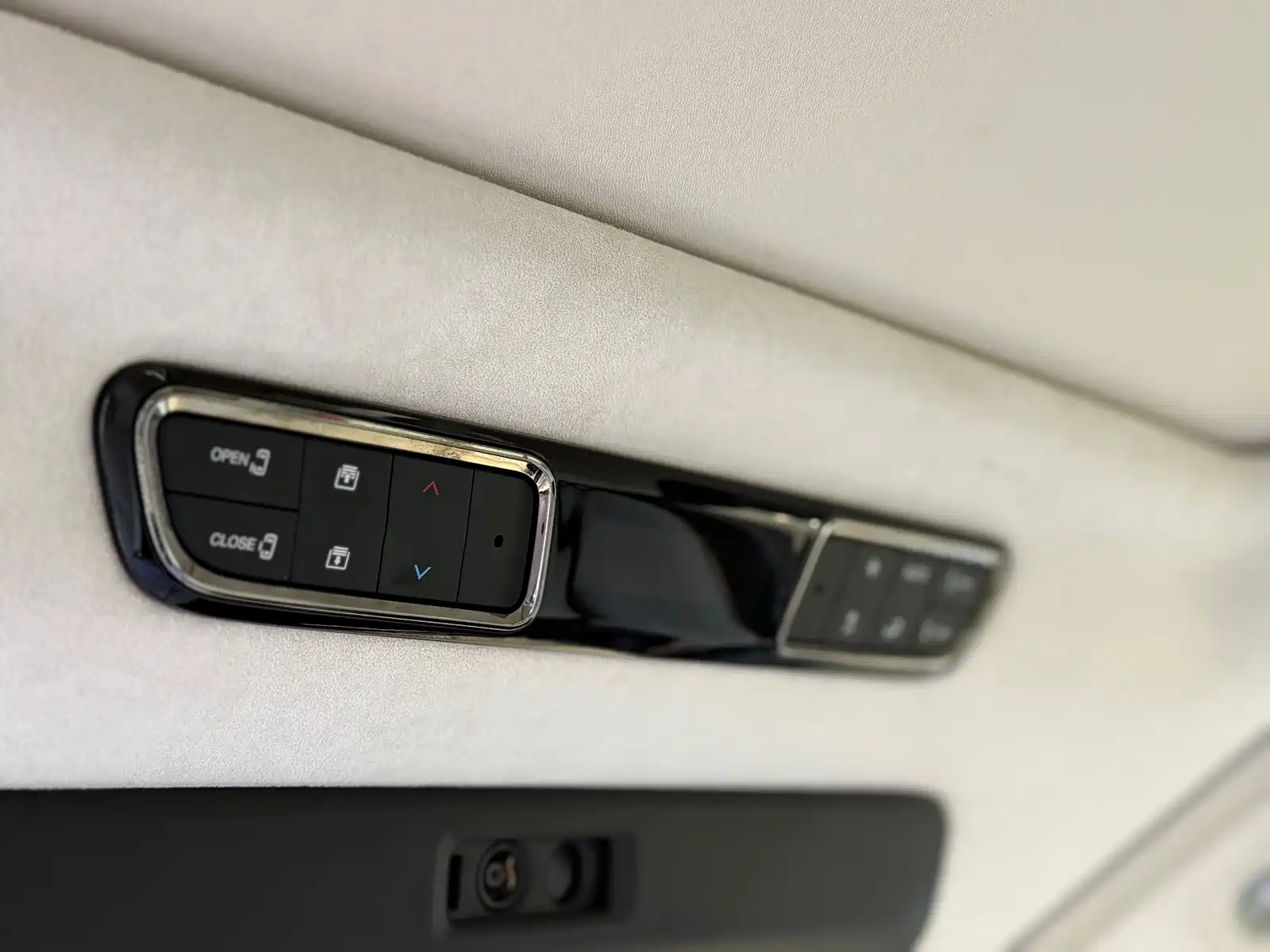 Фото 9 - GAC Trumpchi Trumpchi E9