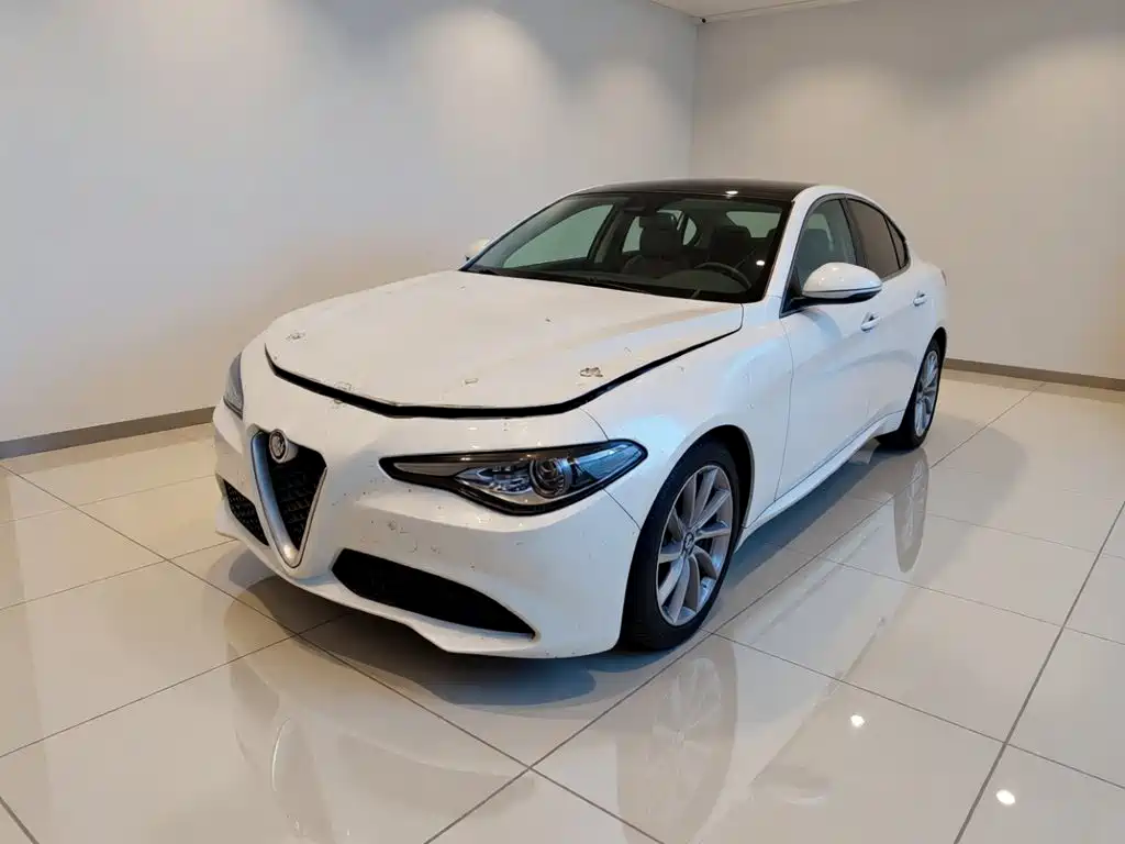 Alfa Romeo Giulia 2017 2017 2.0T 200HP Luxury Edition
