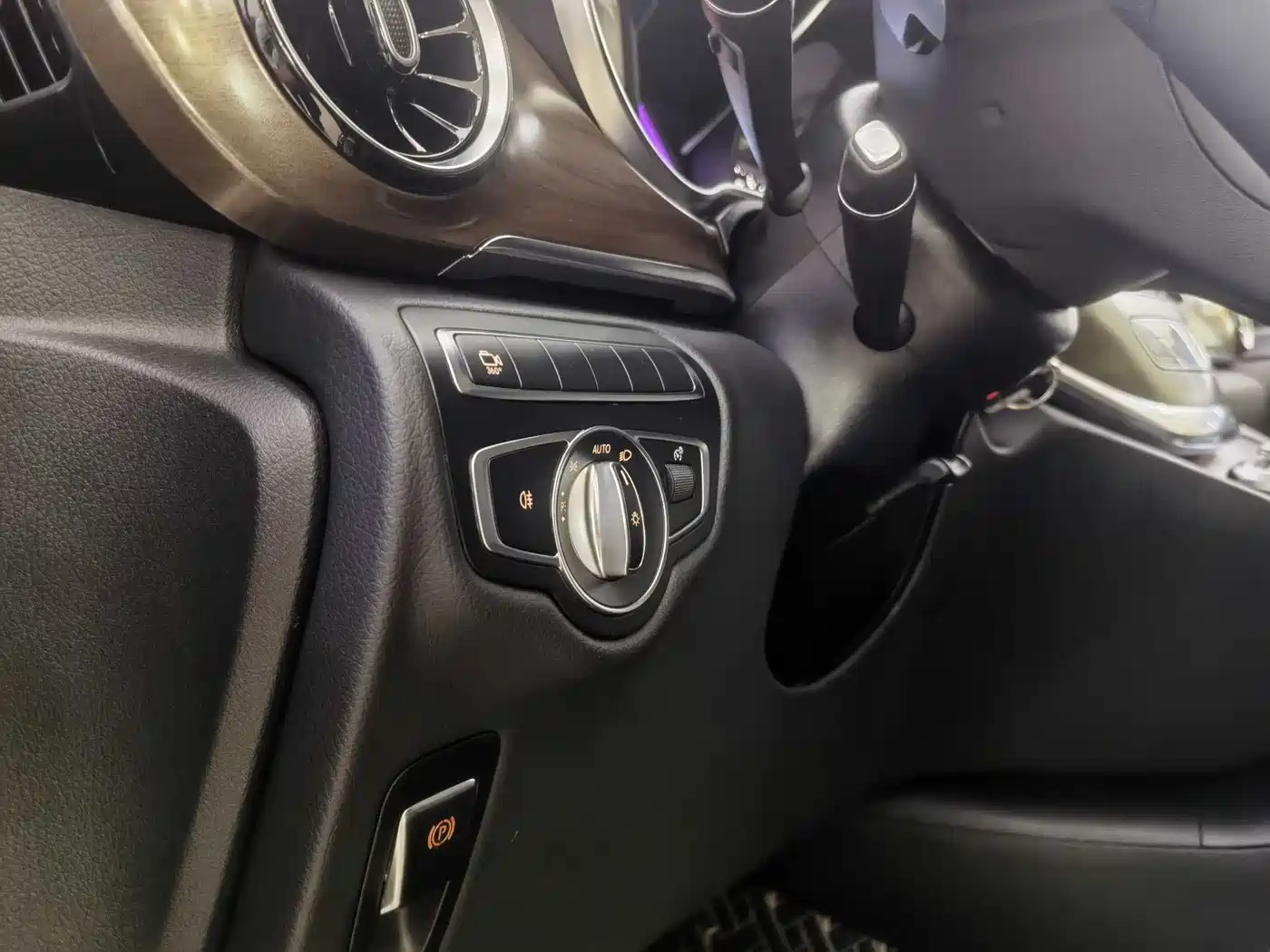 Mercedes-Benz V-Class 2022 V 260 Prestige Edition фото 9