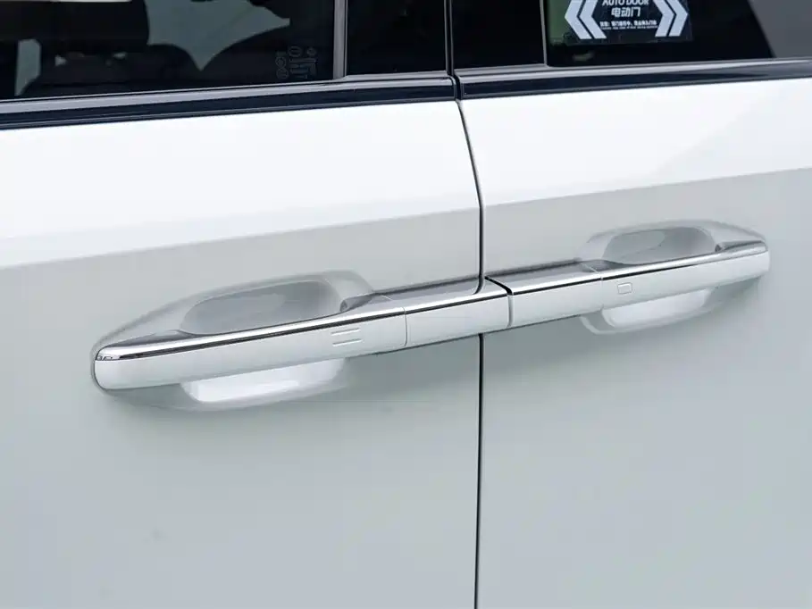 GAC Trumpchi Trumpchi Xiangwang M8 2025 2025 Model QianKun Series Ultra First Class
