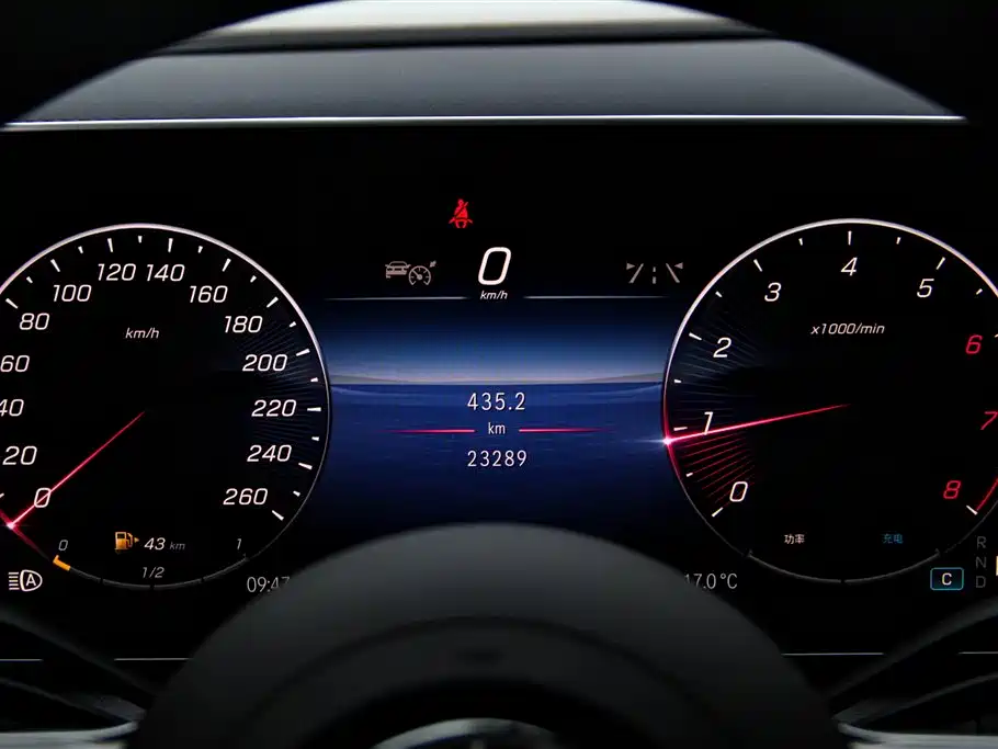 Mercedes-Benz GLC 2024 GLC 260 L 4MATIC Luxury 5-seater фото 16