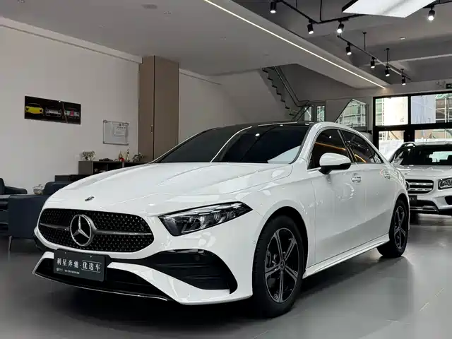 MERCEDES-BENZ A CLASS