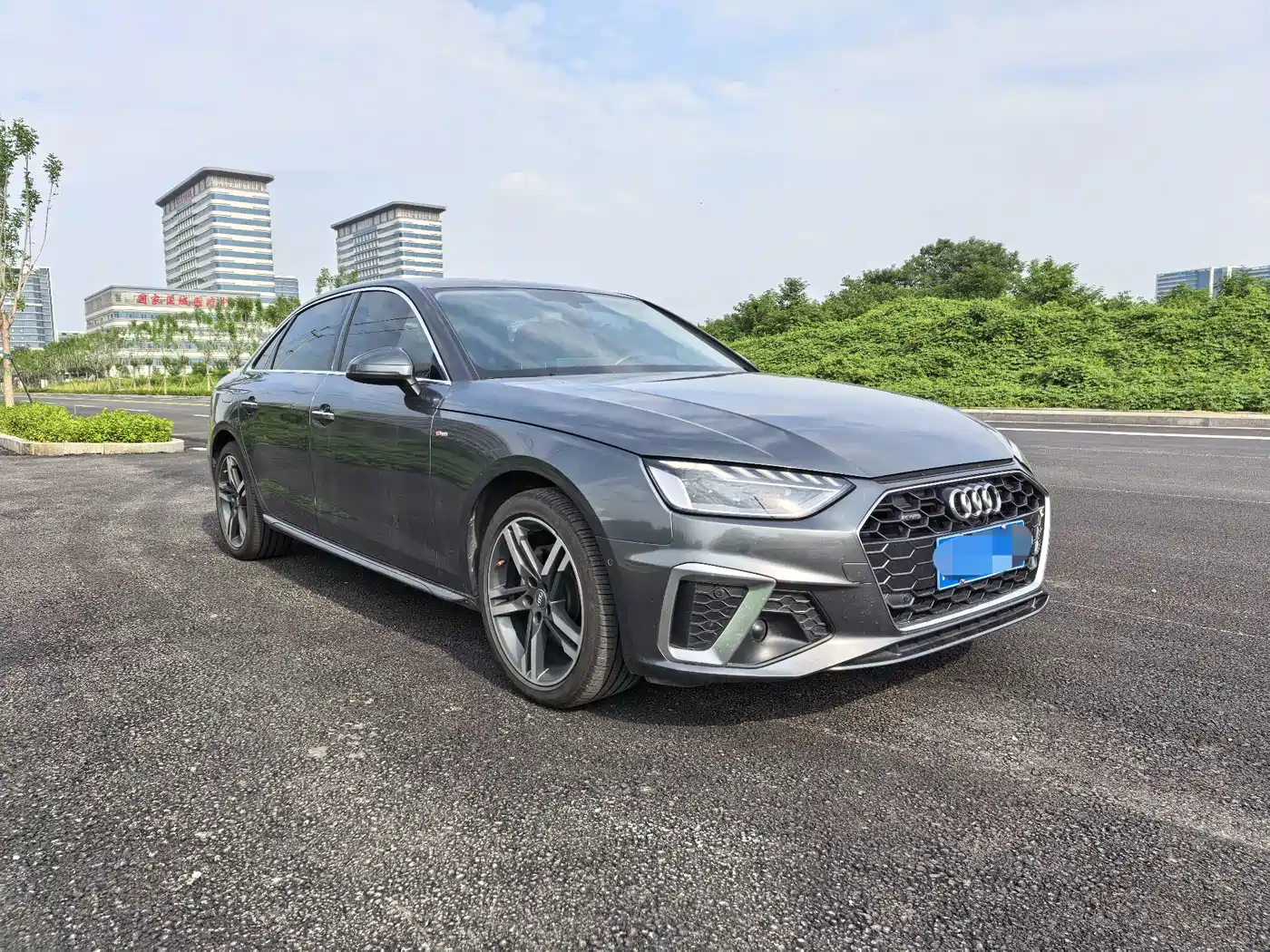 Фото 3 - Audi A4L