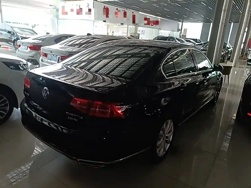 Volkswagen Magotan 2017 330TSI DSG Luxury фото 7