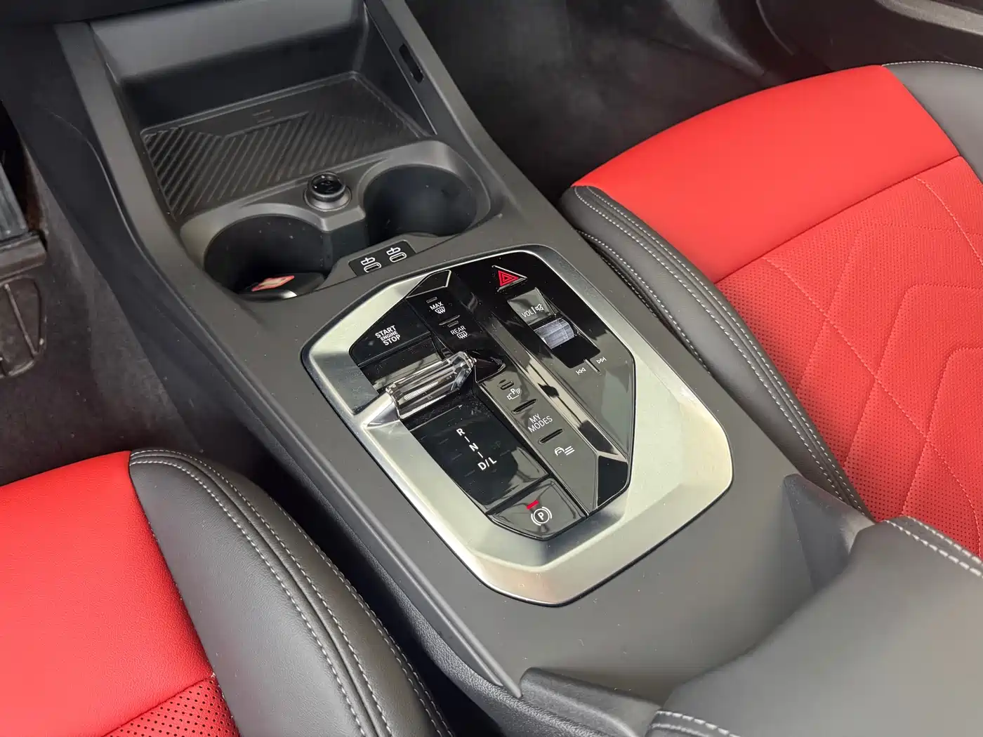 BMW 2 Series 2025 225L M Sport Moonlight Package фото 11